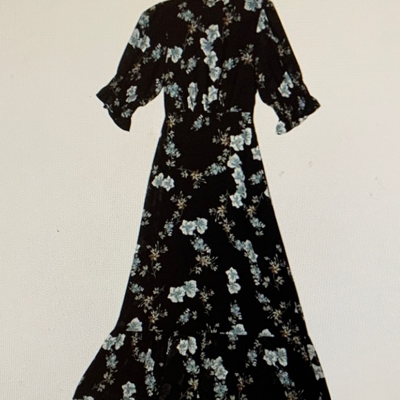 Baltic Born Dresses & Skirts - Baltic Born Black and White Floral Long Sleeve Dress